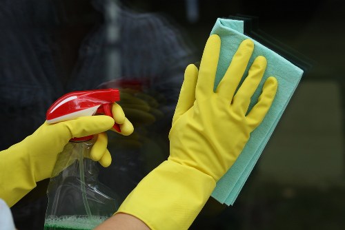 Local cleaners carrying out a bathroom tenancy clean in Kennington